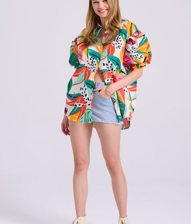Loose fit πουκάμισο με exotic τύπωμα