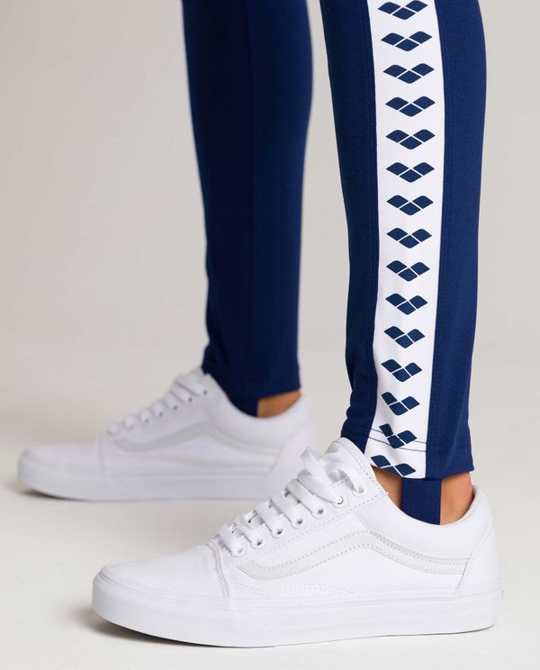 Stirrup Pants Caroline Team