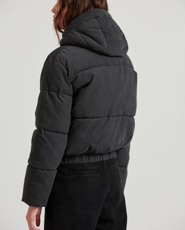 Puffer μπουφάν με αποσπώμενη κουκούλα