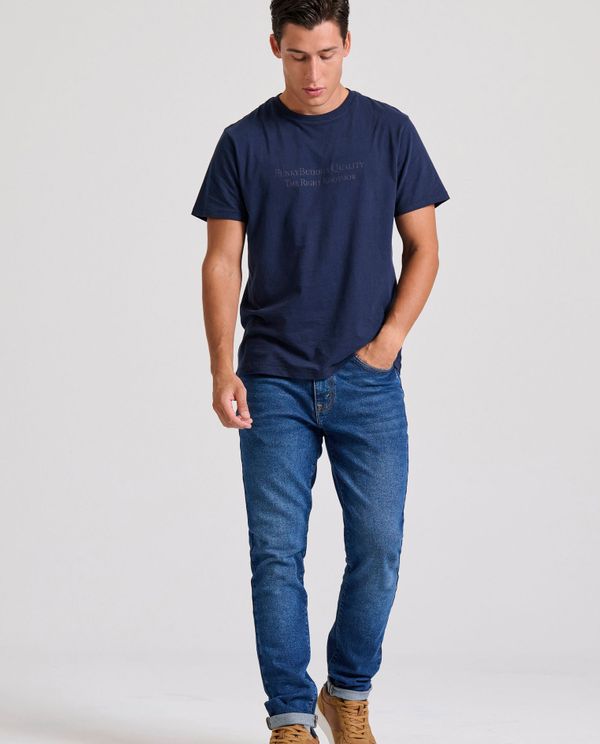 T-shirt με branded τύπωμα στο στήθος