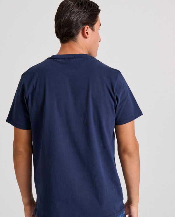T-shirt με branded τύπωμα στο στήθος
