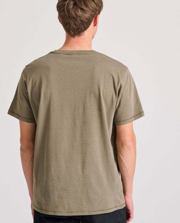 T-shirt με flock artwork τύπωμα