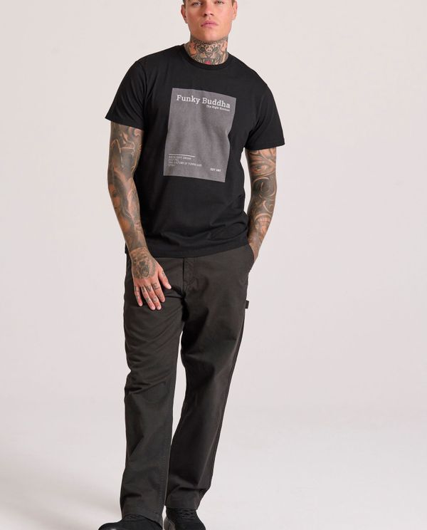 T-shirt με minimal branded τύπωμα