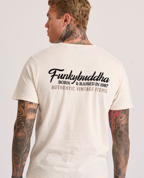 T-shirt με graphic τύπωμα στην πλάτη