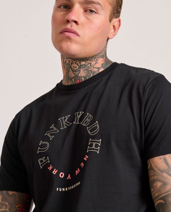 T-shirt με graphic τύπωμα στο στήθος