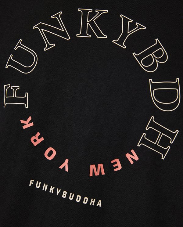 T-shirt με graphic τύπωμα στο στήθος