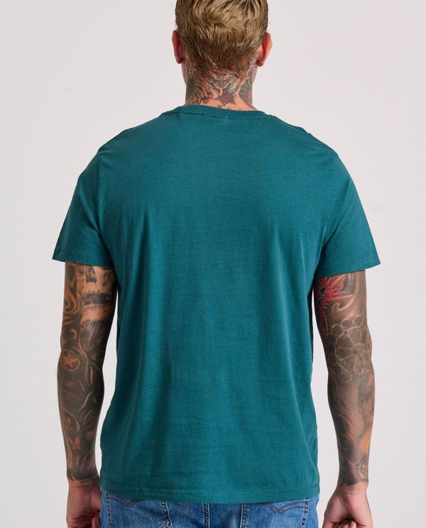 T-shirt με graphic τύπωμα στο στήθος