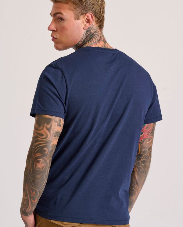 T-shirt με graphic τύπωμα στο στήθος