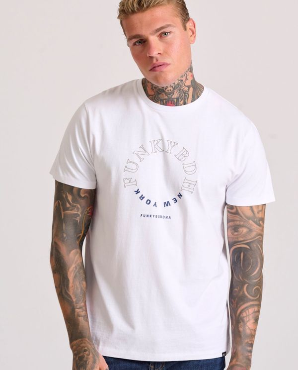 T-shirt με graphic τύπωμα στο στήθος