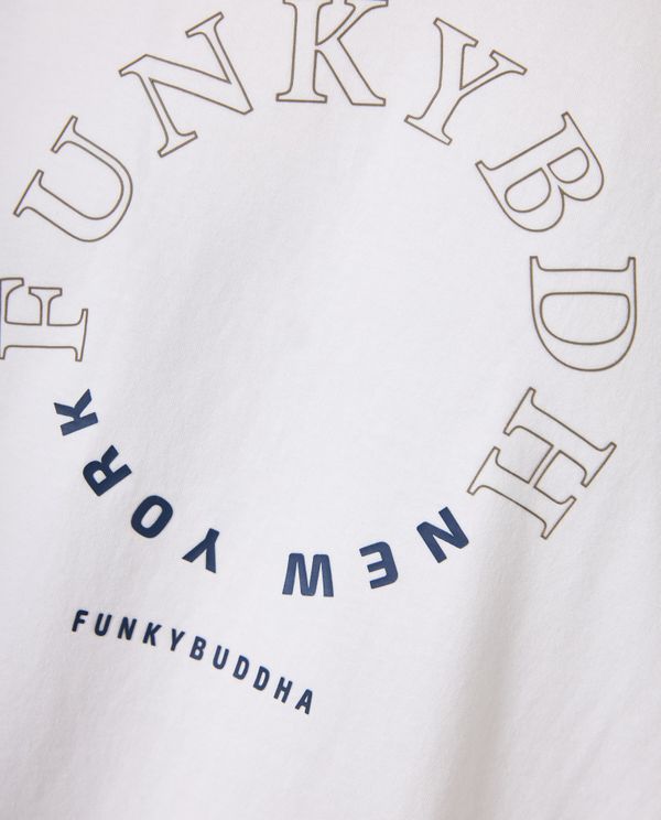 T-shirt με graphic τύπωμα στο στήθος