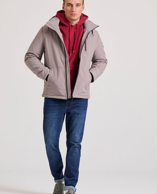 Softshell μπουφάν με ελαφριά επένδυση και κουκούλα