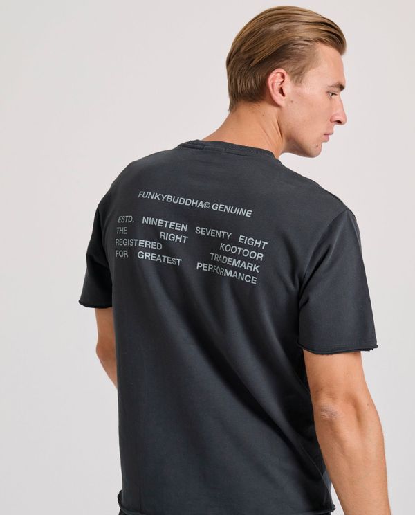 Relaxed fit t-shirt με graphic τύπωμα στην πλάτη