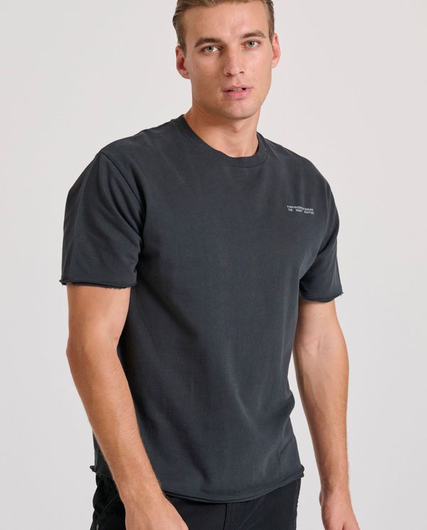 Relaxed fit t-shirt με graphic τύπωμα στην πλάτη