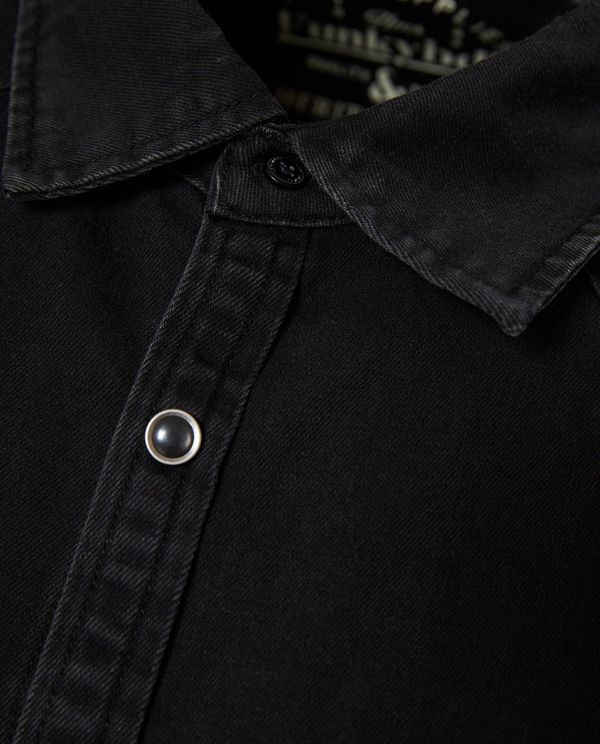 Ανδρικό denim πουκάμισο με τσέπες στο στήθος