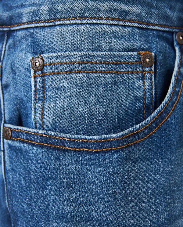 Slim tapered fit τζιν παντελόνι